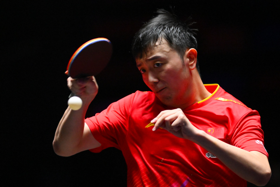 阿萨尔在比, inews